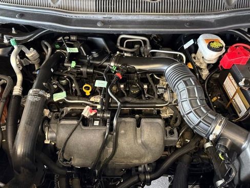 Used 2019 Ford Explorer XLT w/ Equipment Group 202A image 28