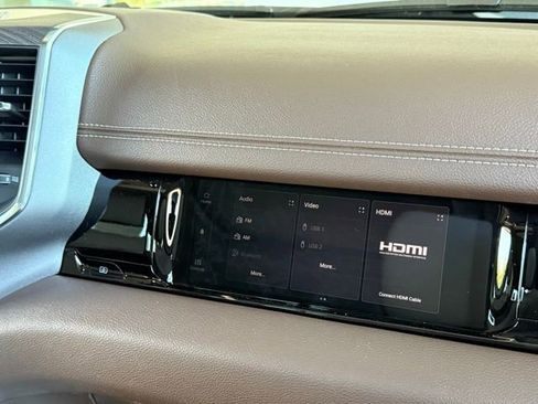New 2026 RAM 1500 Laramie AWD/4WD image 23