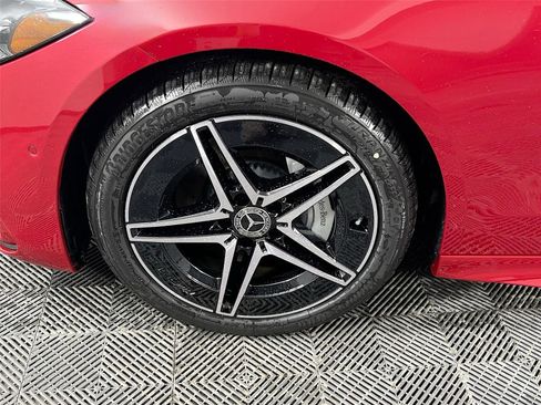 Used 2025 Mercedes-Benz C 300 4MATIC Sedan image 24