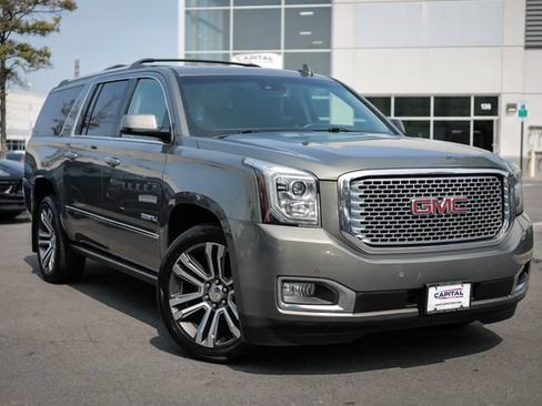 Used 2017 GMC Yukon XL Denali w/ Open Road Package AWD/4WD image 7