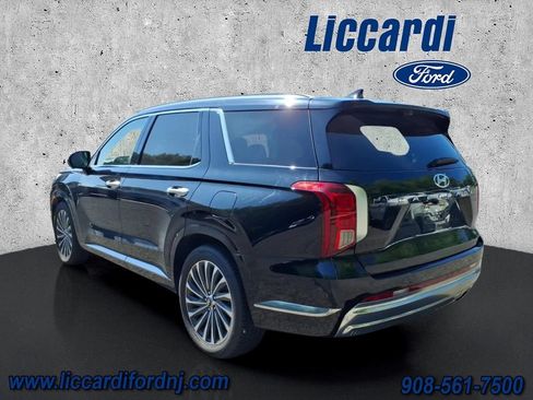 Used 2024 Hyundai Palisade Calligraphy AWD/4WD image 3