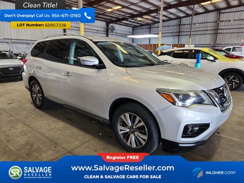 Used 2017 Nissan Pathfinder SV FWD image 5