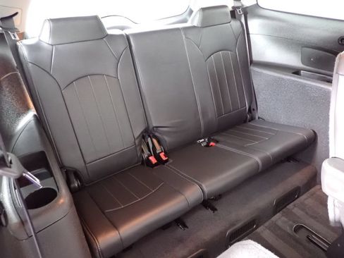 Used 2017 Buick Enclave Leather w/ Trailering Package AWD/4WD image 39