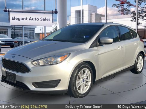 Used 2018 Ford Focus SE image 8