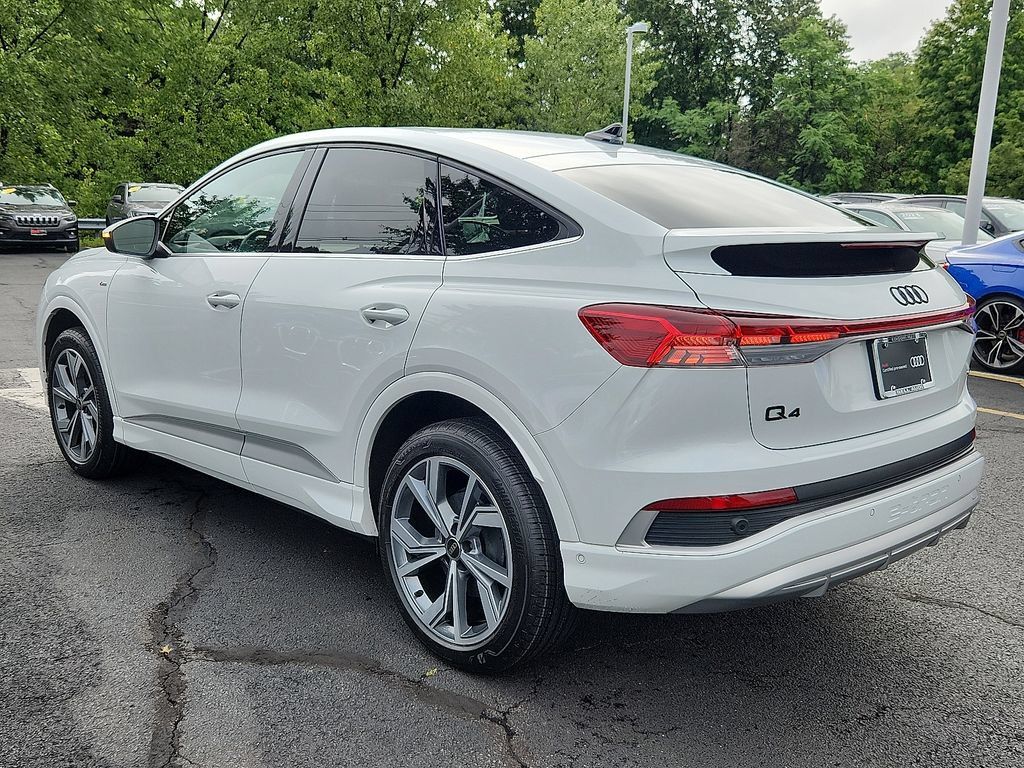Used 2023 Audi Q4 e-tron Premium Plus w/ Premium Plus AWD/4WD image 10