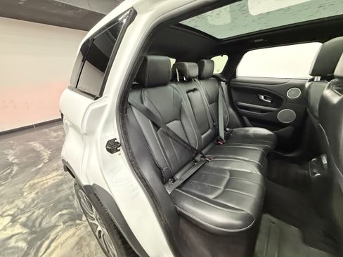 Used 2017 Land Rover Range Rover Evoque HSE image 26