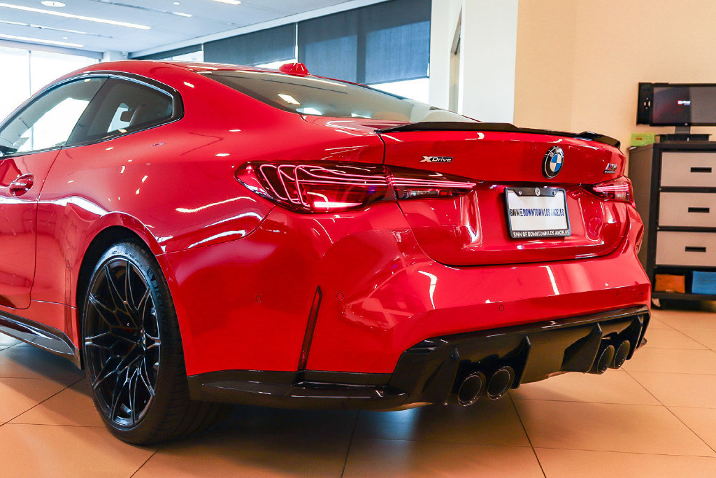 Used 2025 BMW M4 xDrive Competition w/ Executive Package AWD/4WD image 11