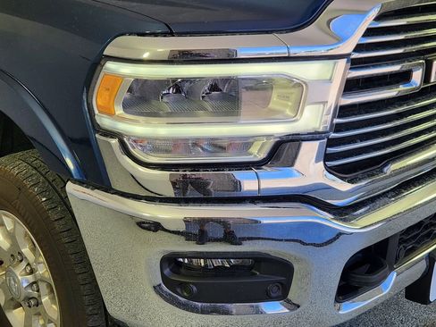 Used 2022 RAM 3500 Laramie image 11