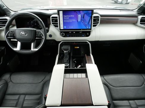 Used 2024 Toyota Tundra Capstone AWD/4WD image 10