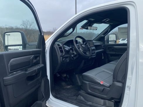 New 2026 RAM 4500 Tradesman w/ Chrome Appearance Group image 13