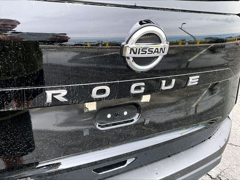 Used 2021 Nissan Rogue S FWD image 31