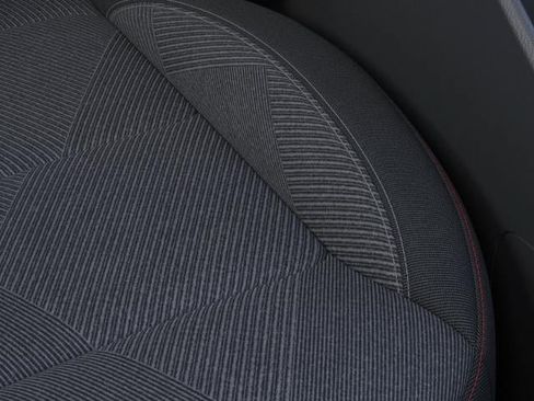 New 2026 Chevrolet Trax RS w/ Sunroof Package FWD image 21