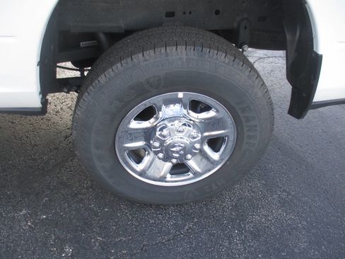 Used 2024 RAM 2500 Big Horn w/ Bed Utility Group AWD/4WD image 42