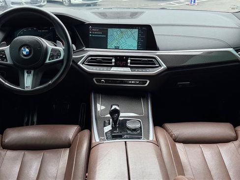 Used 2022 BMW X5 M50i AWD/4WD image 17