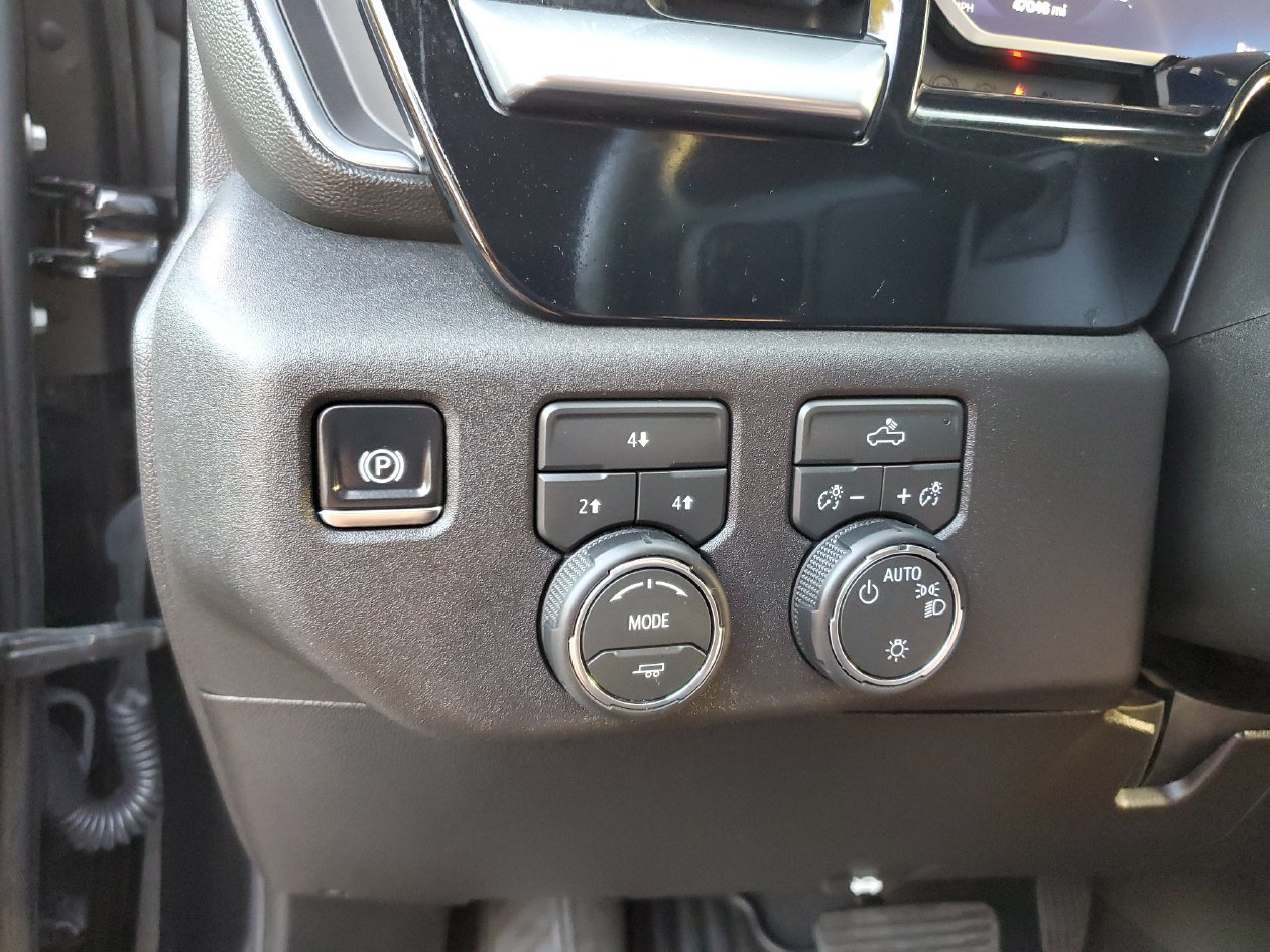 Used 2026 Chevrolet Silverado 2500 LT AWD/4WD image 31