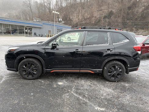 Used 2023 Subaru Forester Sport image 8