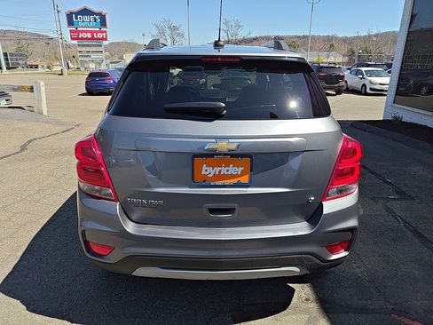 Used 2019 Chevrolet Trax LT w/ LT Convenience Package image 5