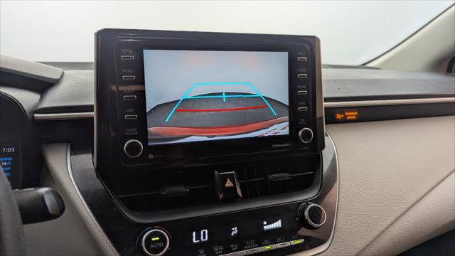 Used 2021 Toyota Corolla LE FWD image 21