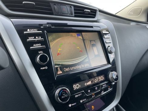 Used 2020 Nissan Murano SL w/ Moonroof Package image 15