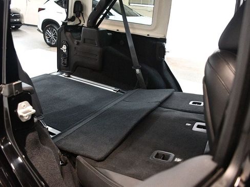 Used 2018 Jeep Wrangler Unlimited Rubicon AWD/4WD image 74