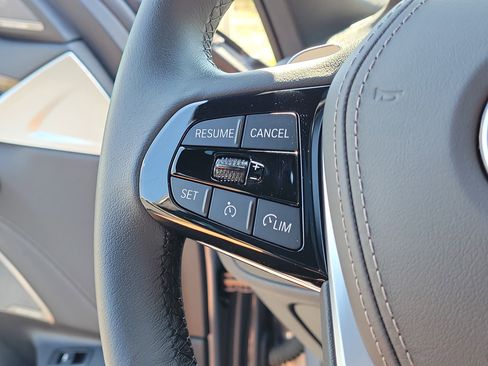 Used 2023 BMW 540i w/ Premium Package RWD image 32