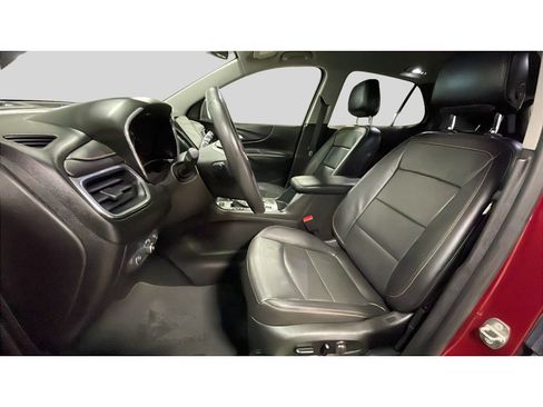 Used 2018 Chevrolet Equinox Premier image 11