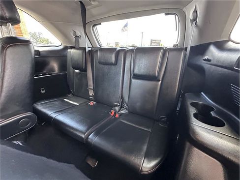 Used 2019 Toyota Highlander SE AWD/4WD image 19