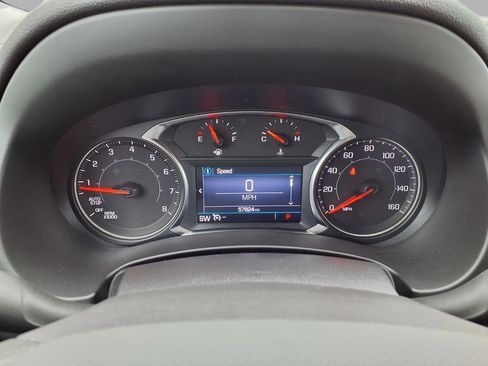 Used 2023 GMC Terrain SLE w/ Driver Convenience Package image 16