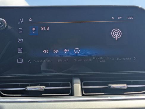 Used 2025 Chevrolet Trax LT w/ LT Convenience Package image 20