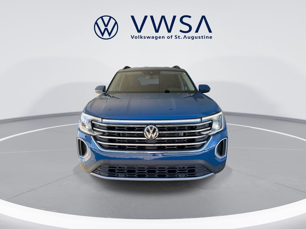 Certified 2026 Volkswagen Atlas SE FWD image 2