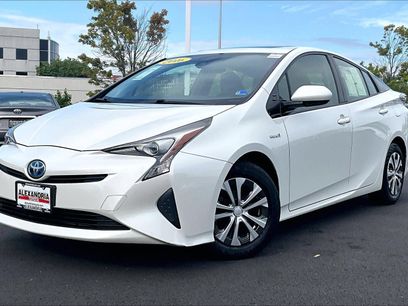 Used 2016 Toyota Prius Three w/ Advanced Technology Package