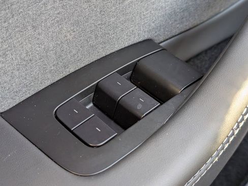 Used 2025 Tesla Model 3 Long Range RWD image 30