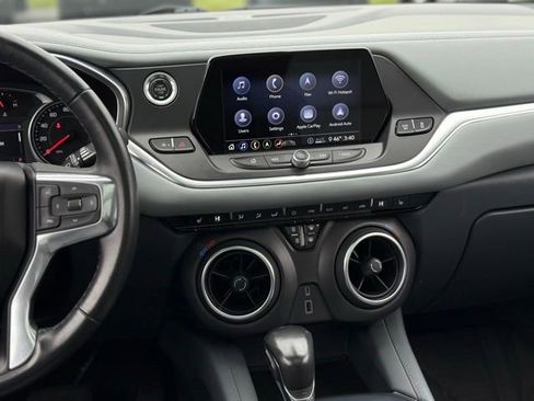 Used 2020 Chevrolet Blazer LT w/ Sound & Technology Package FWD image 25