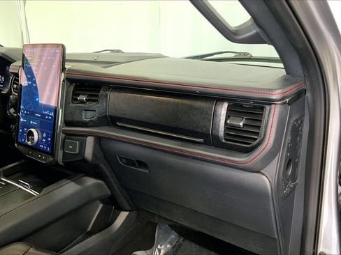 Used 2023 Ford Expedition Limited RWD image 16