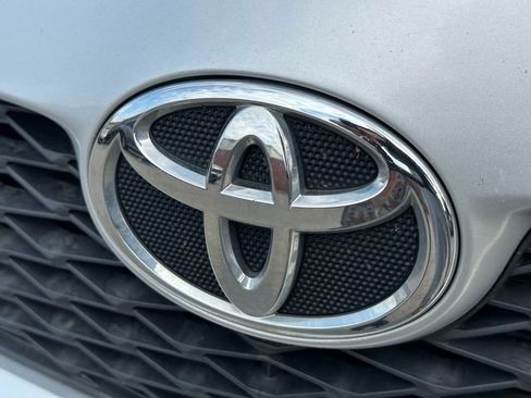 Used 2009 Toyota Corolla LE FWD image 9