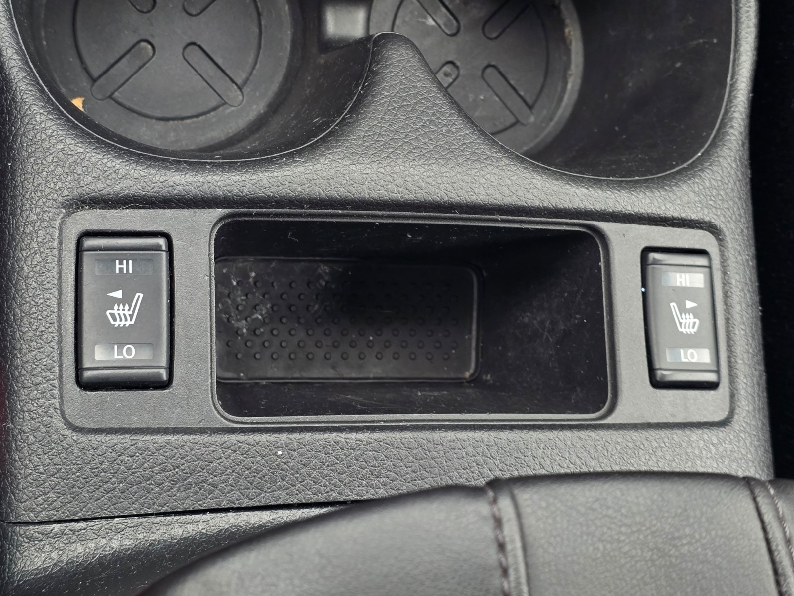 Used 2019 Nissan Rogue S w/ Special Edition Package FWD image 21