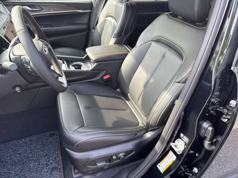 New 2026 Jeep Grand Cherokee Limited AWD/4WD image 10