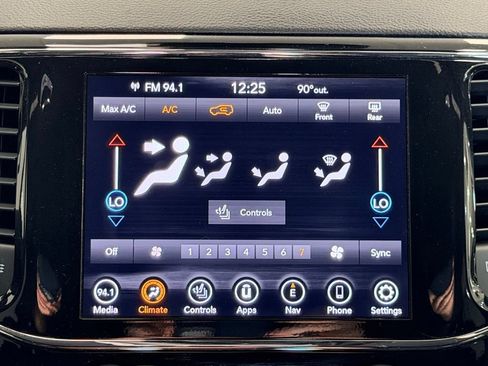 Used 2021 Jeep Grand Cherokee Altitude AWD/4WD image 12