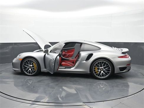 Certified 2014 Porsche 911 Turbo S image 26