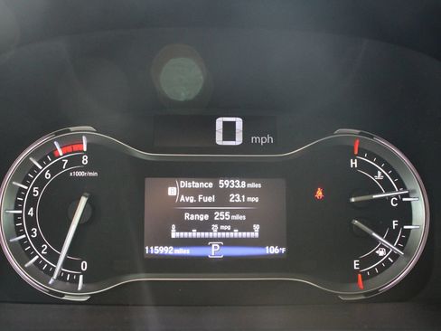Used 2016 Honda Pilot Touring image 11