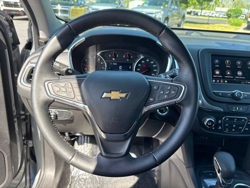 Used 2024 Chevrolet Equinox LT AWD/4WD image 13