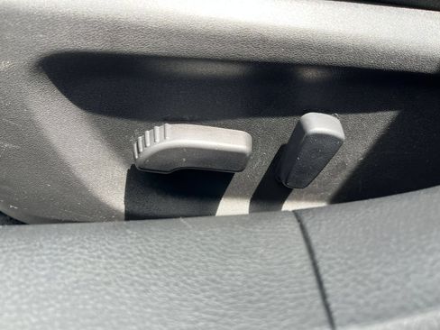 Used 2025 Nissan Altima 2.5 SV FWD image 18