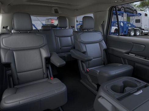 New 2026 Ford Expedition Active AWD/4WD image 11