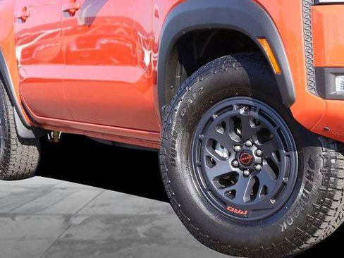 Used 2025 Nissan Frontier PRO-4X w/ Pro Premium Package image 3