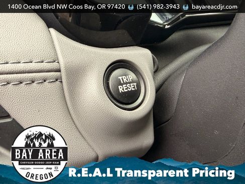 Used 2023 Subaru Outback Premium AWD/4WD image 15