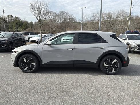New 2026 Hyundai Ioniq 5 SEL image 4