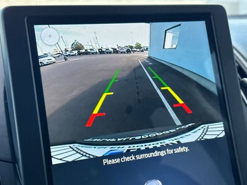 Used 2022 Ford Edge SEL image 21