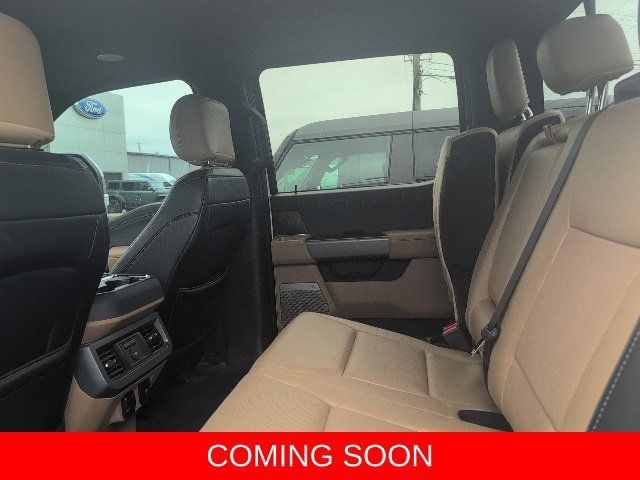 Used 2024 Ford F350 Lariat w/ Lariat Ultimate Package AWD/4WD image 5