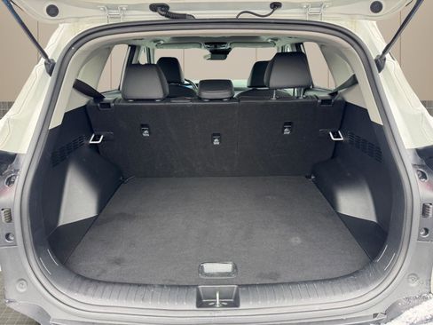 Used 2024 Kia Seltos EX image 16