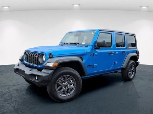 Used 2026 Jeep Wrangler Unlimited Sport AWD/4WD image 2